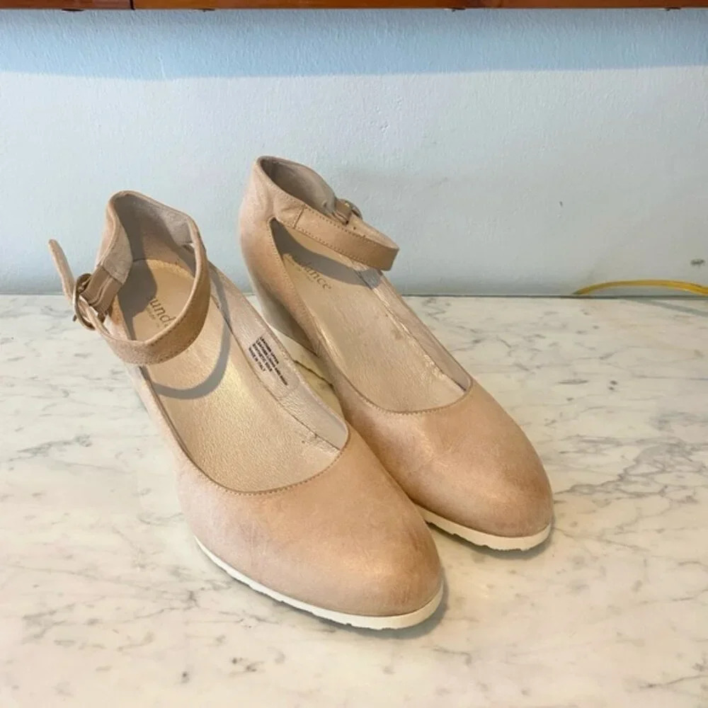 SUNDANCE Rosalinde Leather Mary Jane Wedges Size 10.5 VGUC